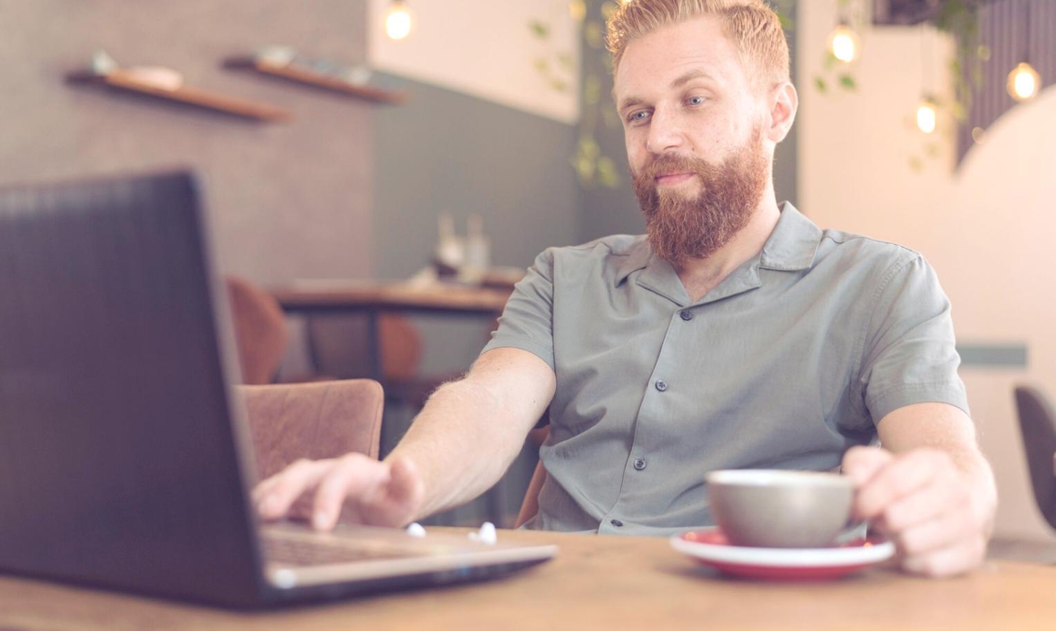 Espace de travail professionnel à Nantes